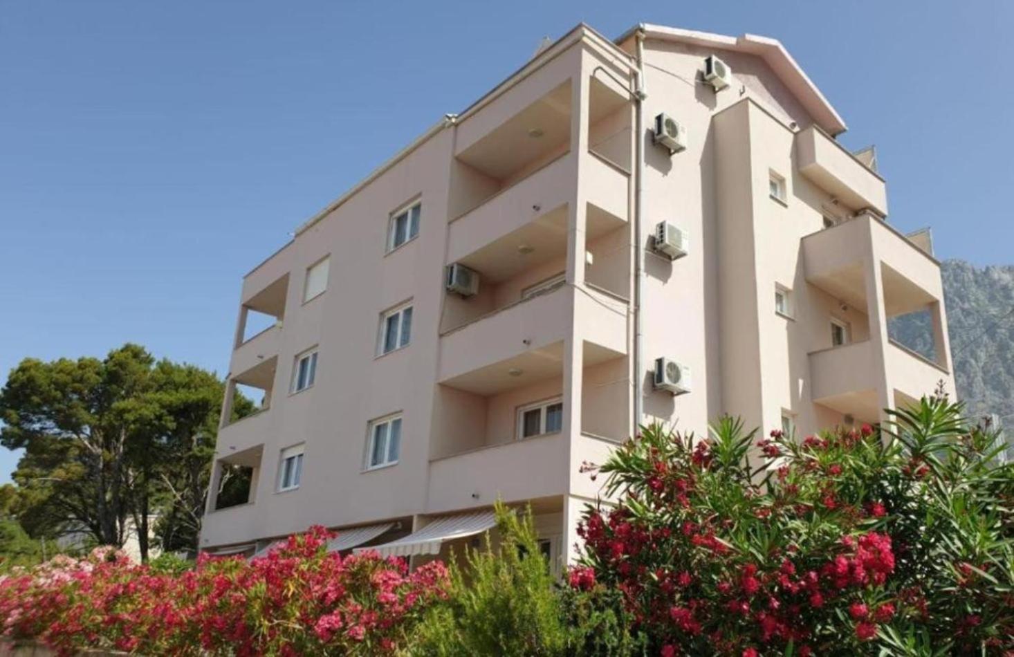 מאקרסקה Sarita Apartments 2 מראה חיצוני תמונה